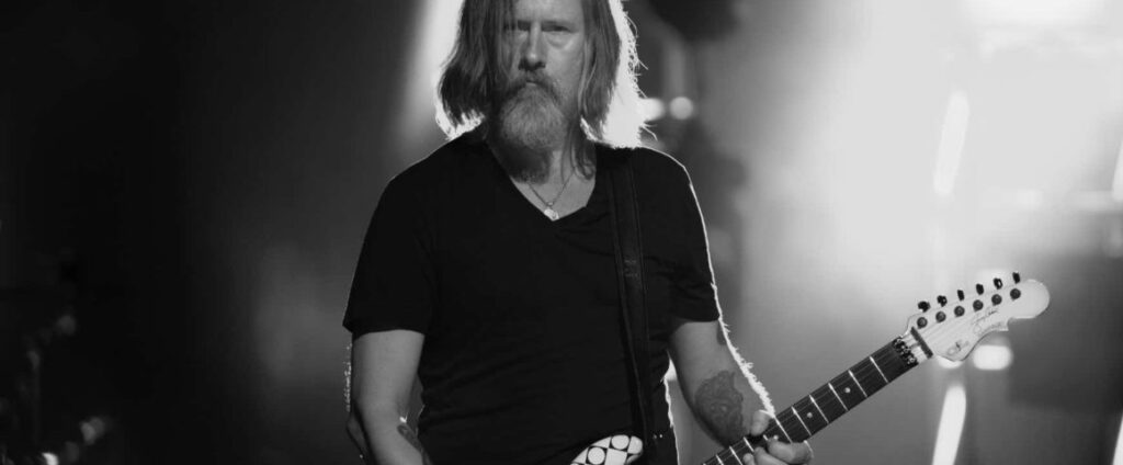 Jerry Cantrell lança uma nova música solo, cortesia da DC