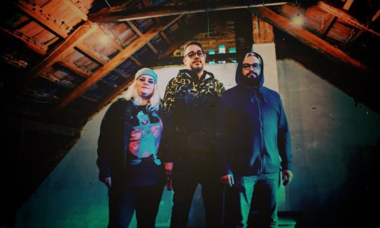 Taunting Glaciers lança no álbum: “Bloom”