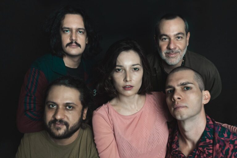 Carne Doce celebra o álbum Cererê em vinil na Casa Natura Musical