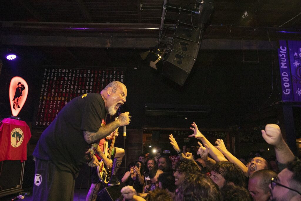 Ratos de Porão Em Florianópolis: A eterna catarse do punk/HC nacional