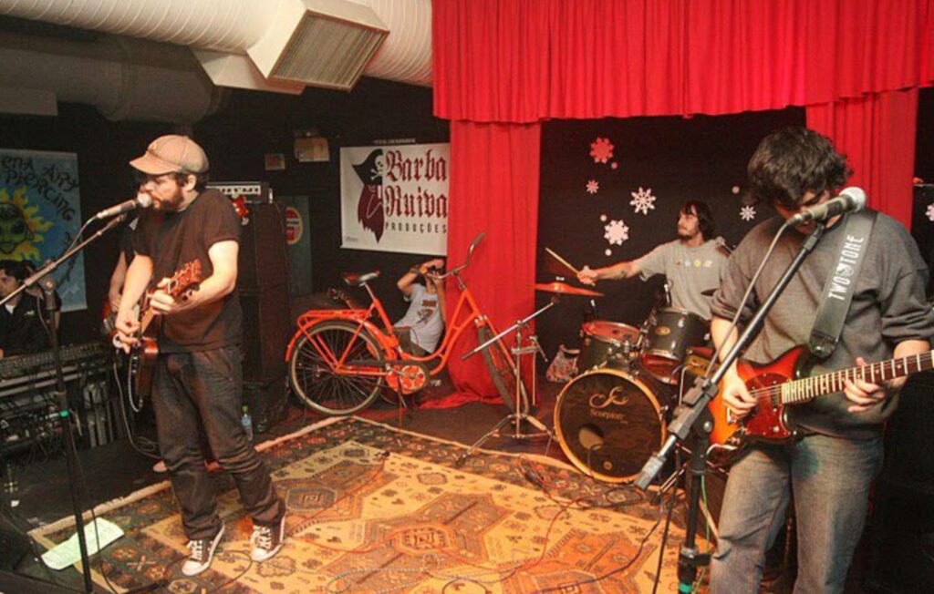 Garage13 Sessions: STUART + OS CAFONAS + MAYONNAISE JAM👺 – dia 19 de abril de 2025 em Florianópolis/SC.