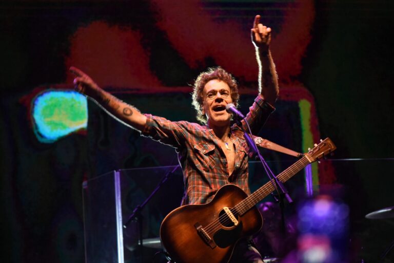 Atlântida Celebration: Nando Reis encabeça lineup do novo festival da Rádio Atlântida em agosto