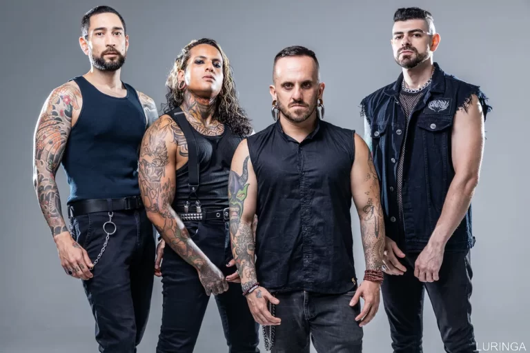 Glória traz a turnê (Re)Nascido para o Célula Showcase