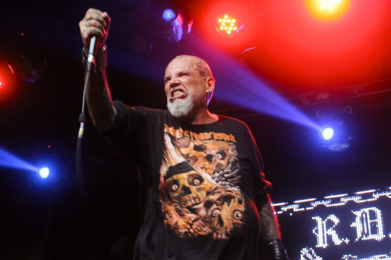 Ratos de Porão e Cólera fazem história em Floripa com show conjunto inédito