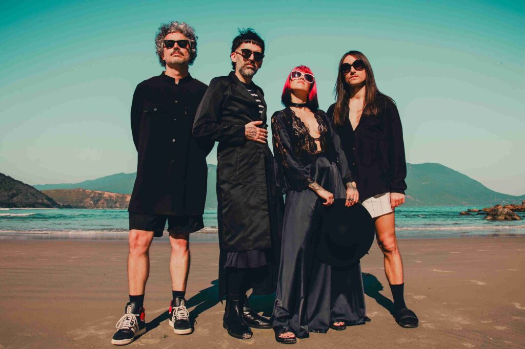 Supercombo cancela shows em Santa Catarina