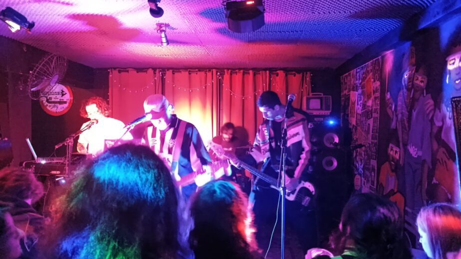 tapete tapete lança disco e recebe Cidade Dormitório em shows antagônicos na Brocave! 6