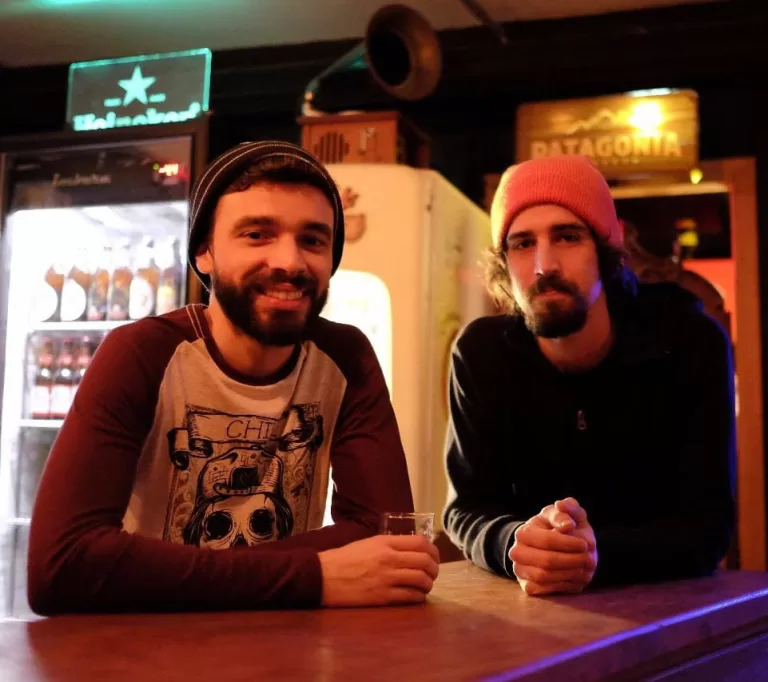 Vini, sócio da Brocave, joga a real sobre os 8 anos do Inferninho mais amado de Floripa!