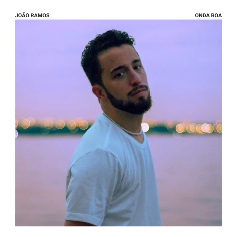 João Ramos, vocalista da Caos Lúdico, estreia projeto solo com single “Onda Boa”