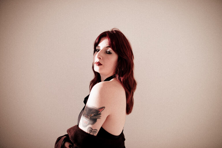 Under Floripa Entrevista: Olivia Yells (PR)