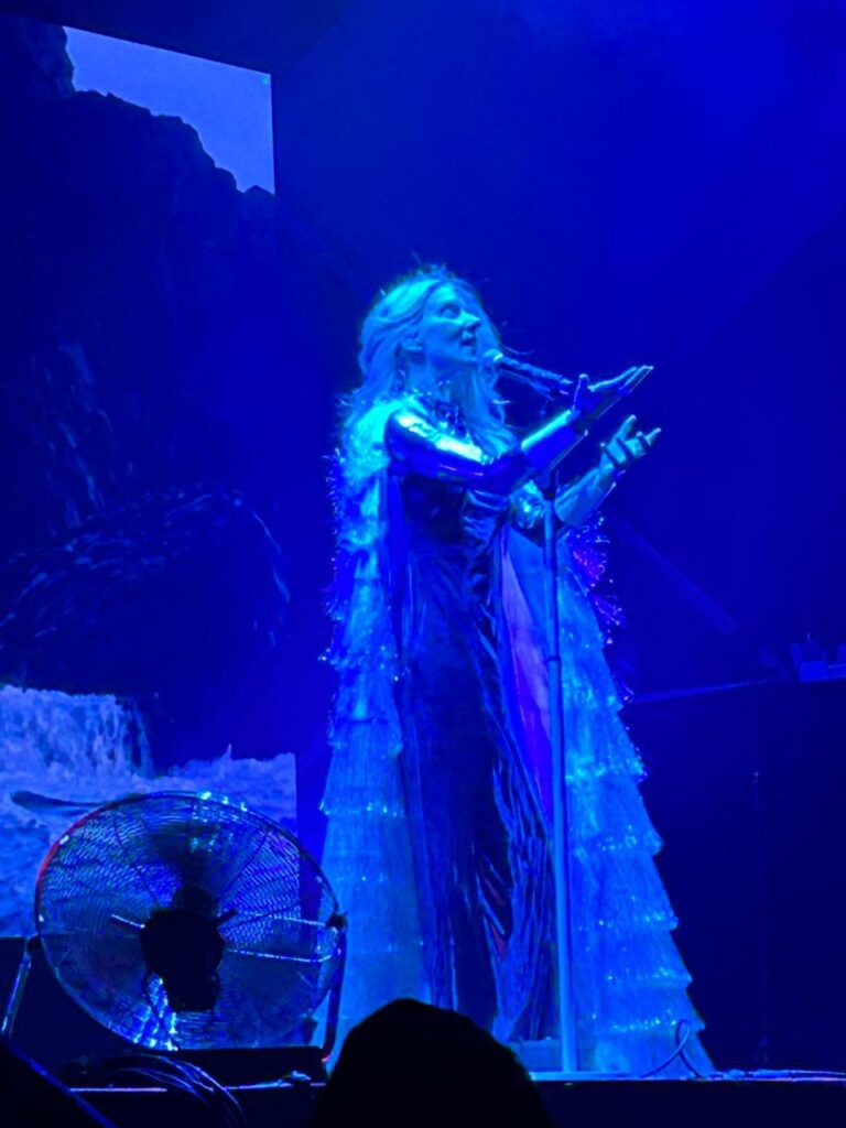 Azul é a cor mais quente: Ionna Lee no Cine Jóia