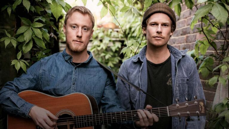 Hollow Coves confirma turnê pelo Brasil em janeiro de 2026