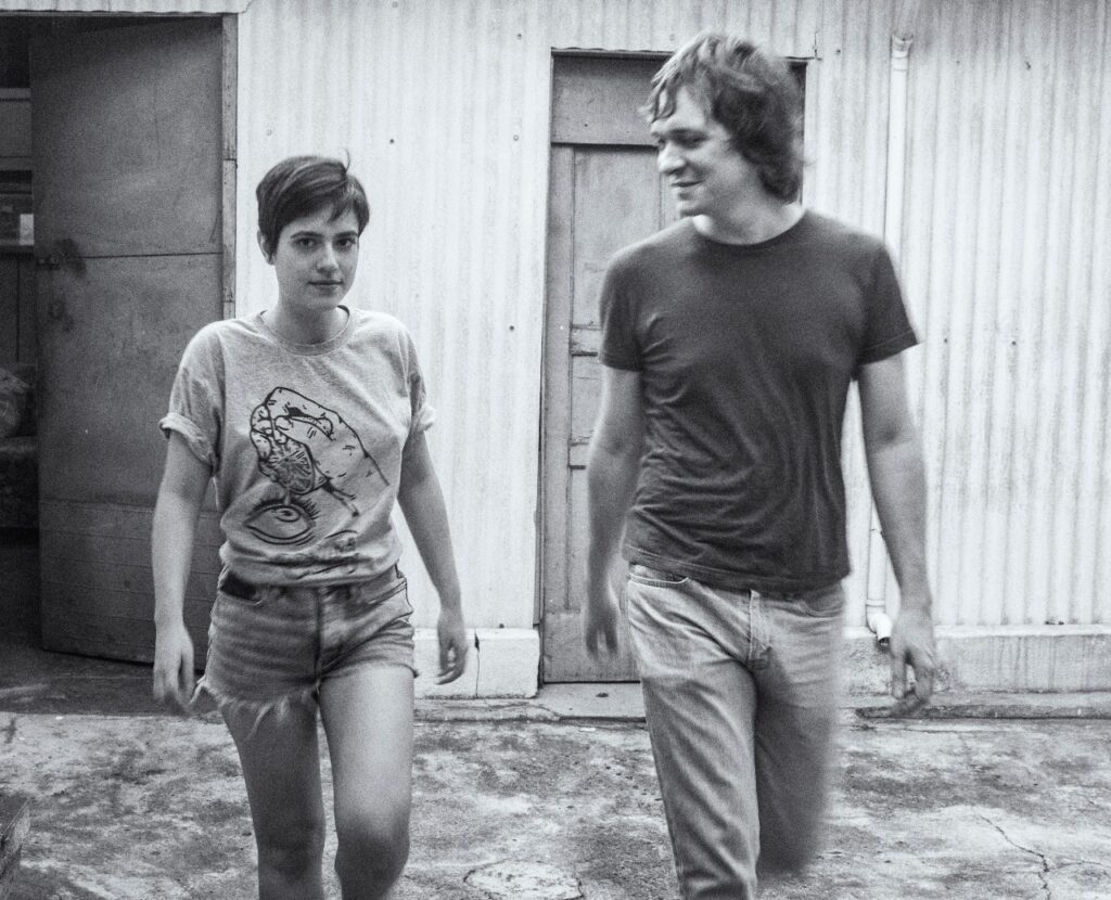 Antiprisma comemora o aniversário de um ano de seu vinil!