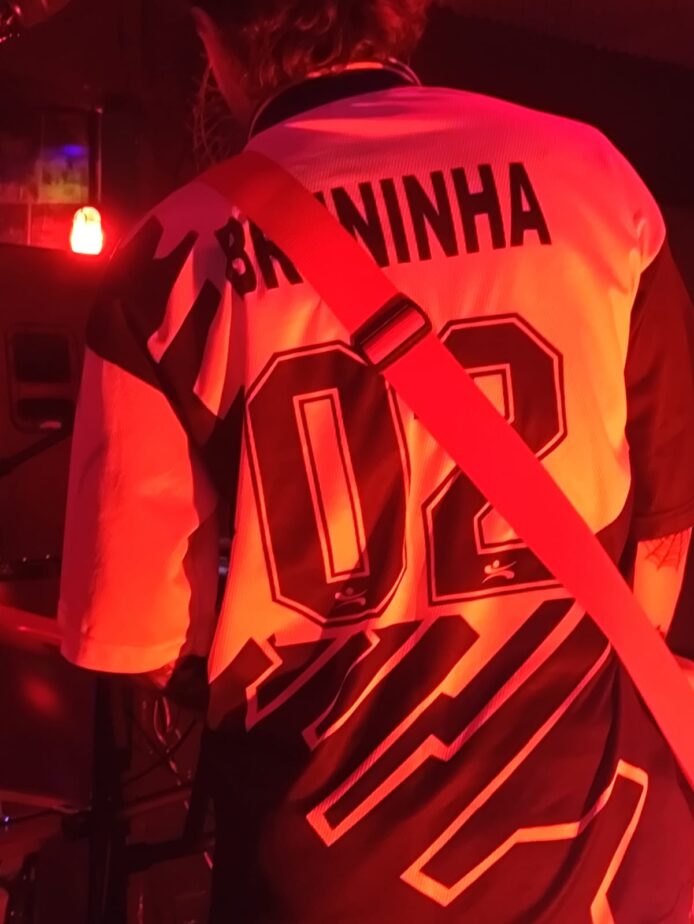 Tapete Tapete e Desgraça no Inferninho, ou Medo e Delírio no Centro Leste de Florianópolis! 6