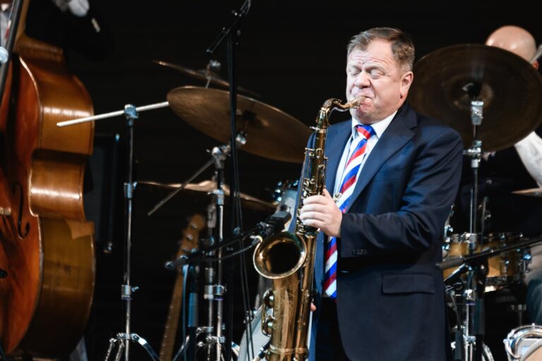 Igor Butman estreia em Florianópolis com apresentação única no Teatro do CIC