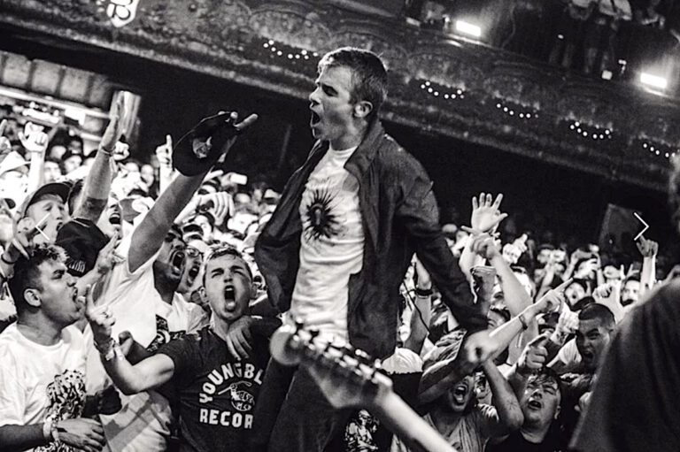 Fiddlehead e Rival Schools estreiam juntos em São Paulo, no dia 22 de fevereiro