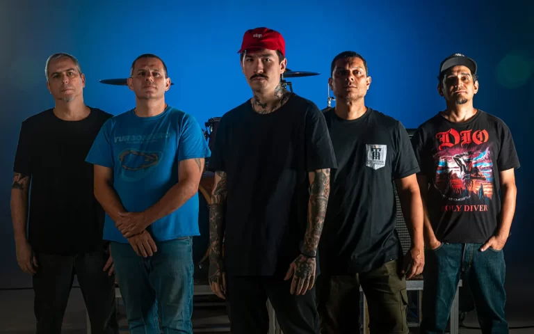 Garage Fuzz lidera estreia do Besta Fera Fest em Florianópolis