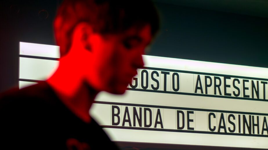 Banda de Casinha na Desgosto: Quem tem amigos tem tudo!