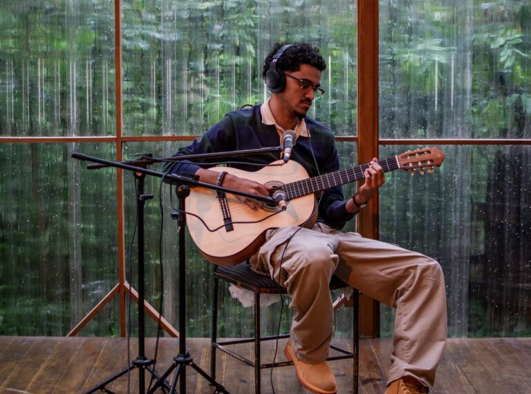 Ryan Fidelis, cria do estreito e sensação do R&B brasileiro, é o próximo convidado de O Novo Sempre Vem