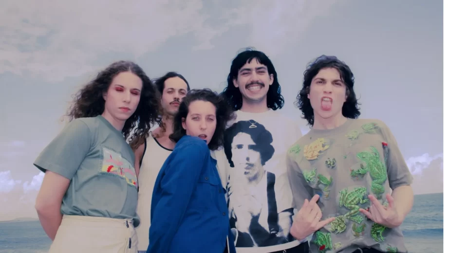 Terraplana e Exclusive Os Cabides levam shoegaze e indie rock para o centro de Florianópolis