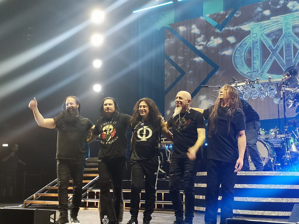 Dream Theater chega mês que vem para seis shows no Brasil
