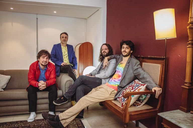 Haoma Bar recebe UmQuarto e Outros Bárbaros no dia 18 de abril