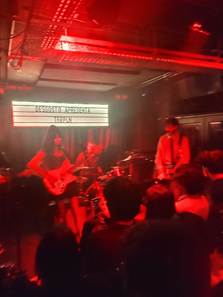 Exclusive Os Cabides + terraplana, Desgosto Bar = It’s a Perfect Day! 2