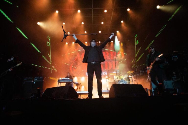 Cachorro Grande retoma a estrada e confirma show no Cine Joia, em São Paulo