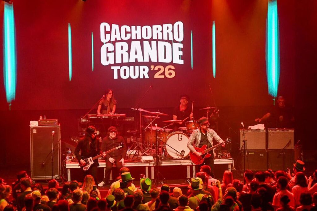 Cachorro Grande retoma a estrada e confirma show no Cine Joia, em São Paulo 2