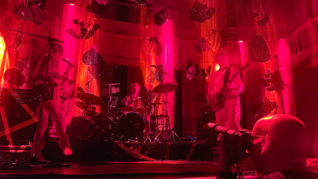 Balaclava Fest 2026 anuncia Blonde Redhead, DIIV, Dry Cleaning, Wednesday e mais em São Paulo