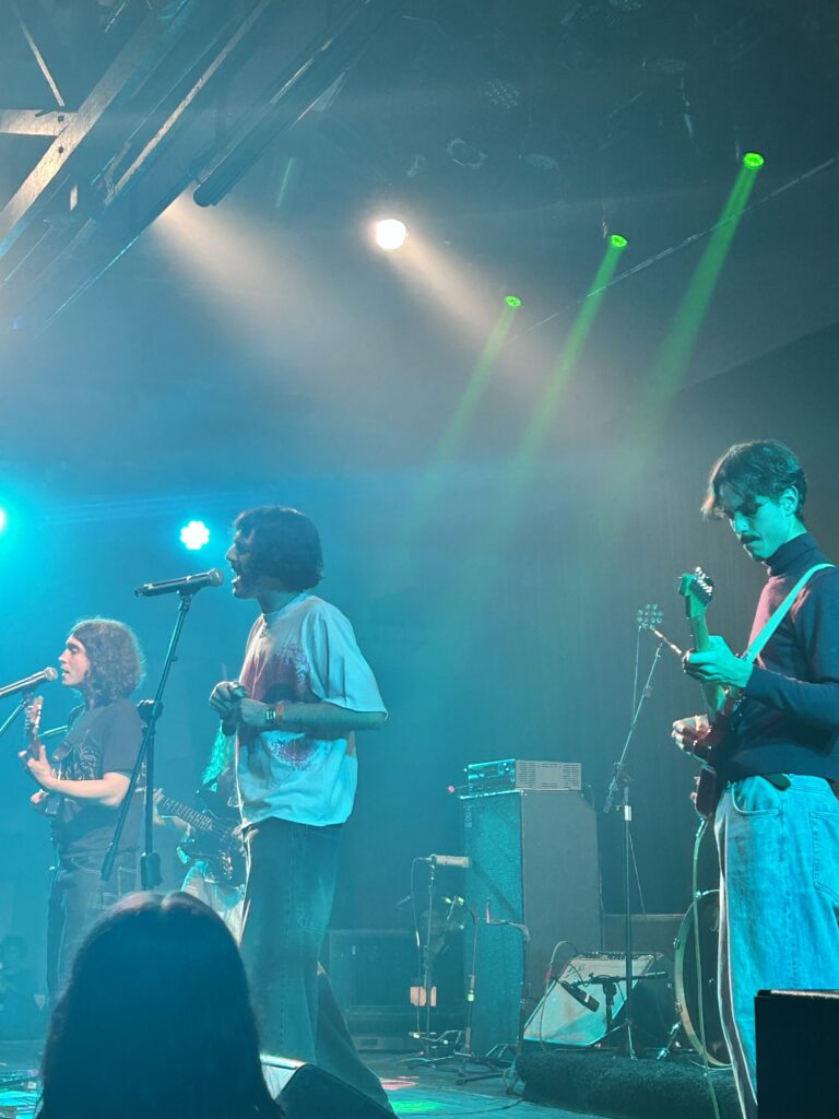 Exclusive Os Cabides faz show no Sesc Pompeia e mostra que o humor dos Cascavelletes está vivo