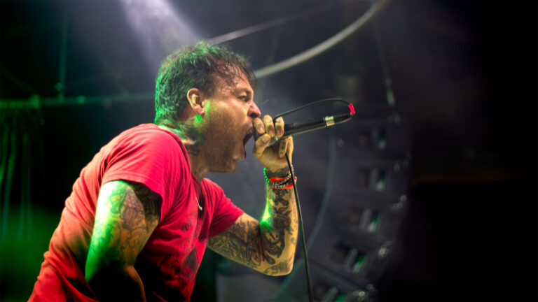 Termodinâmica: Stick to Your Guns & Bane no Hangar 110