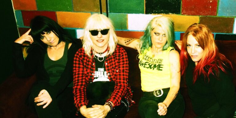 L7 anuncia turnê de despedida e reacende esperança de retorno ao Brasil