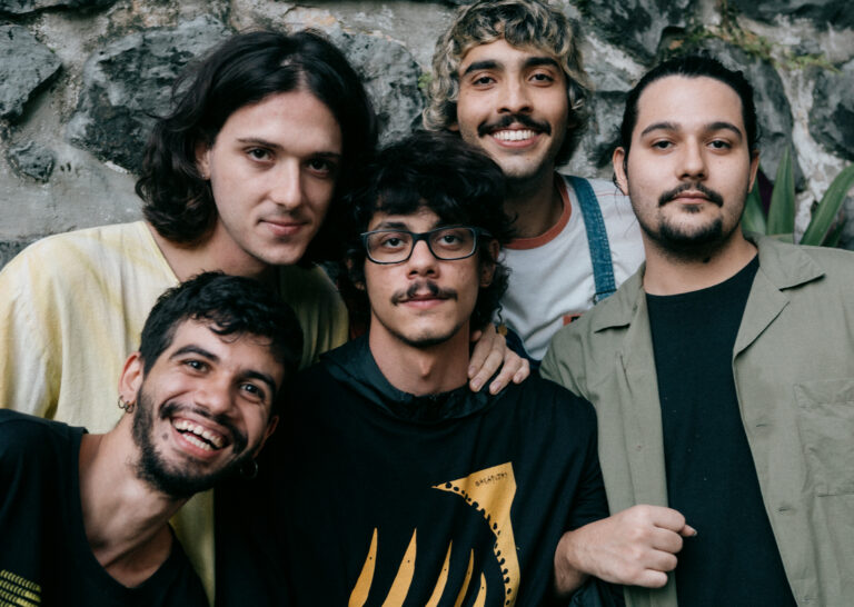 Tangolo Mangos desembarca em Florianópolis para show ao lado de Verde Menta e Bia e os Foda-se