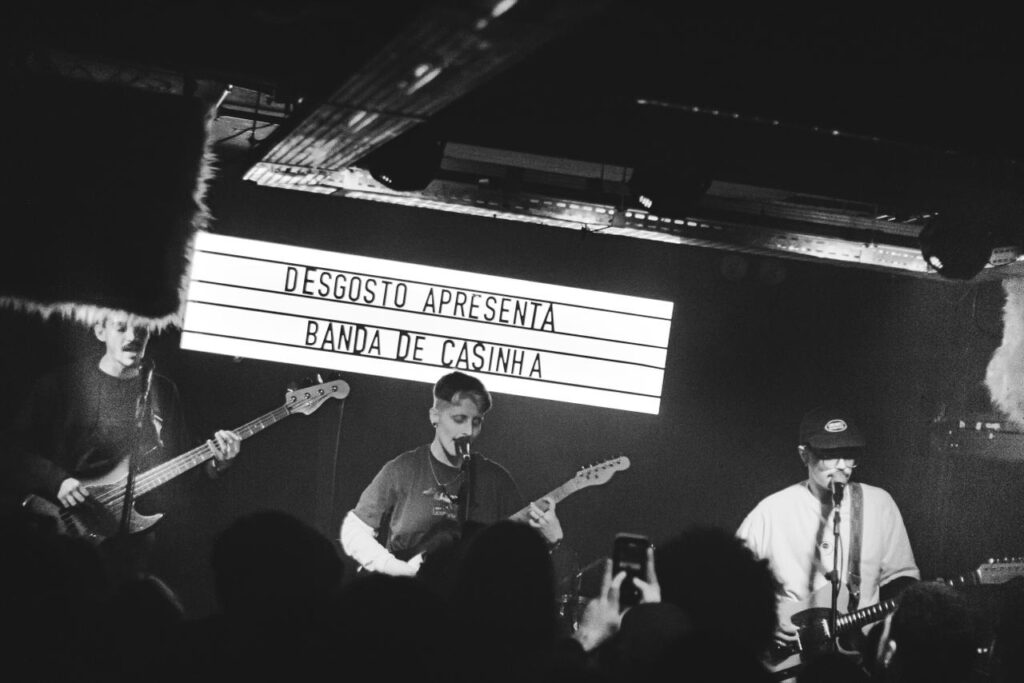 Banda De Casinha Na Desgosto (Sc) – Pertencimento, 3 Bandas E Questionamentos. 7 BANDA DE CASINHA NA DESGOSTO (SC) – PERTENCIMENTO, 3 BANDAS E QUESTIONAMENTOS. 6