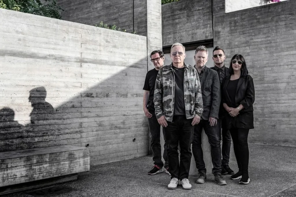 New Order volta ao Brasil para show em São Paulo após mudanças na formação da banda