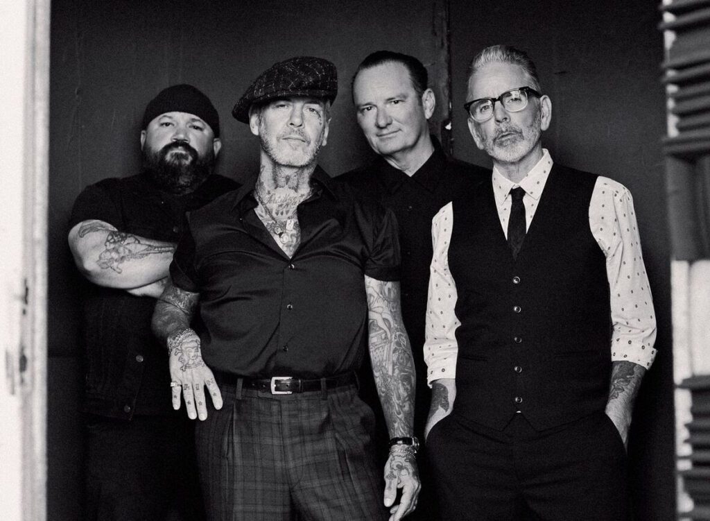 Finalmente: Social Distortion anuncia dois shows no Brasil em novembro