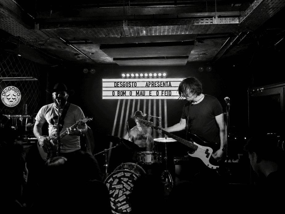 O BOM, O MAU E O FEIO – SEM SAIR NA ROLLING STONE – DESGOSTO BAR – 21 DE AGOSTO. 2