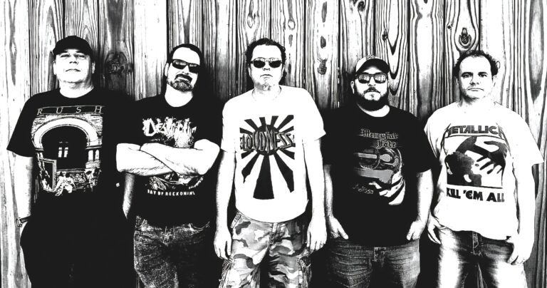 BANDA TETRIC TONE FAZ SHOW, NA FROSTBIER PUB, PARA O LANÇAMENTO DO ÁLBUM DE ESTRÉIA