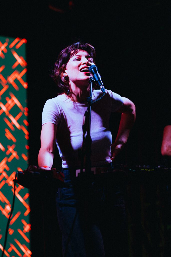 Salma Jô E Artistas Catarinenses Se Apresentam Em Duas Noites Gratuitas Na Bugio 5 Salma Jô e artistas catarinenses se apresentam em duas noites gratuitas na Bugio 4