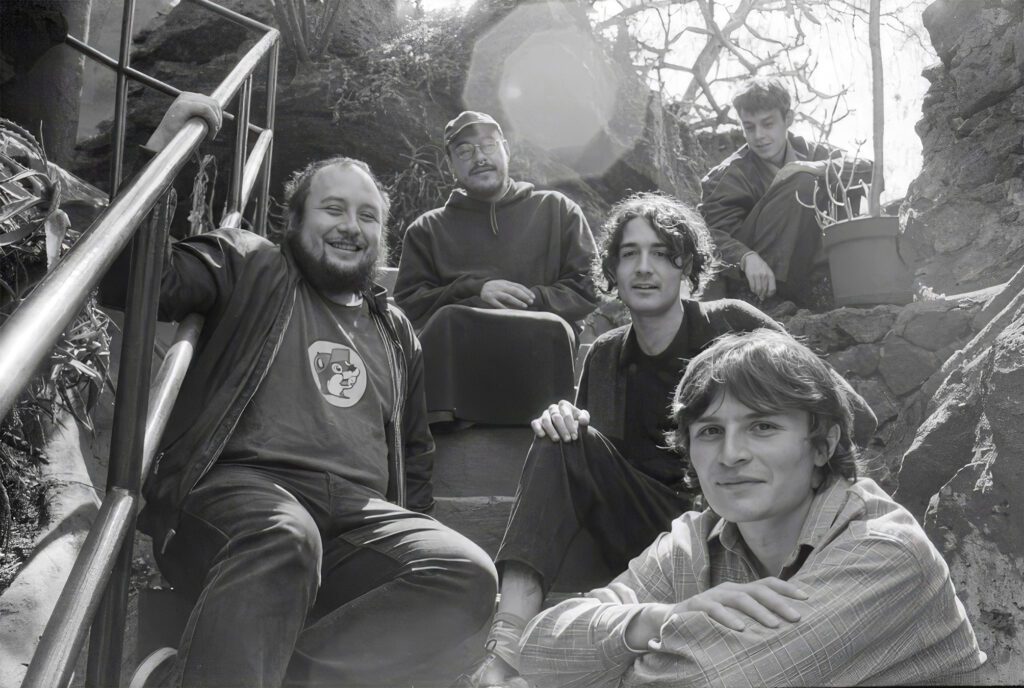 Banda mexicana Diles Que No Me Maten faz show em São Paulo no Bar Alto