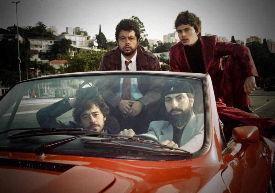 Glue Trip anuncia novo álbum e turnê na Europa a partir de setembro!