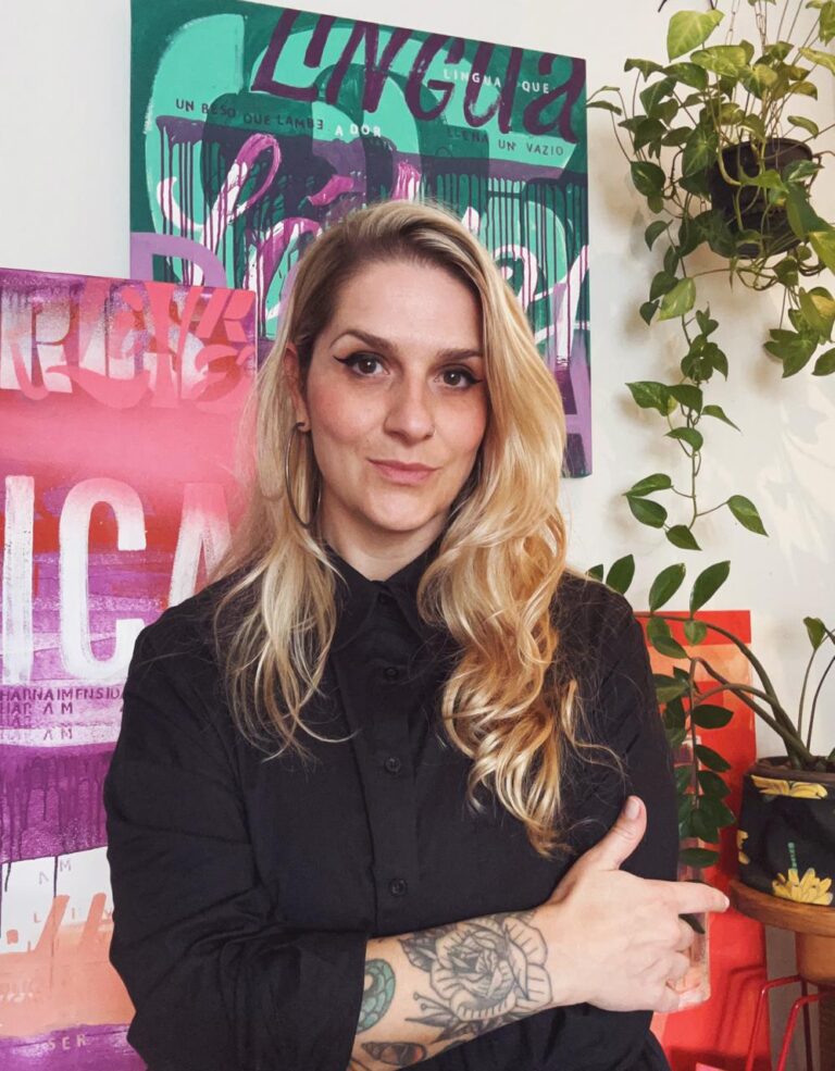 Galeria Berlin recebe a Exposição Língua Viva, individual da artista paranaense Cris Pagnoncelli, dentro da programação do Festival Street Art Tour 2026.