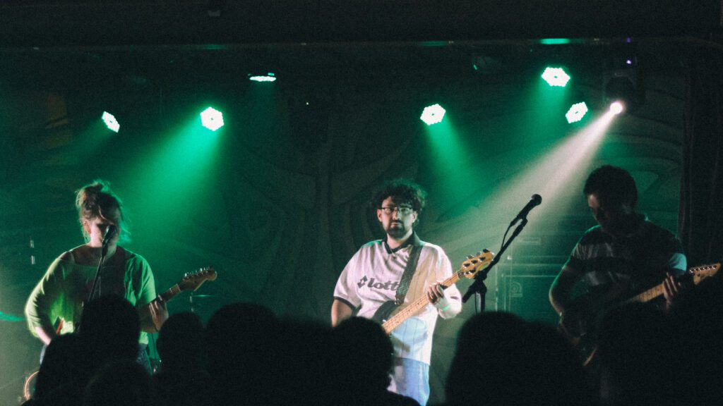 O Que Está Por Vir: Wishy e bar italia antecipam o Balaclava Fest na Casa Rockambole 2