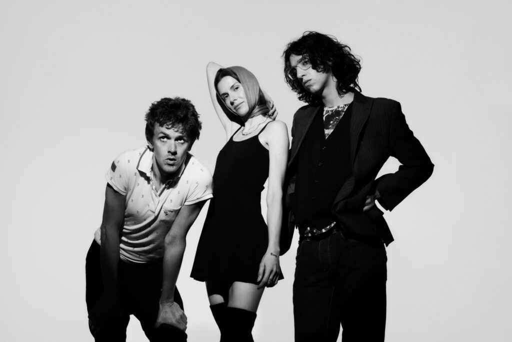 bar italia e Wishy fazem side show em São Paulo antes do Balaclava Fest