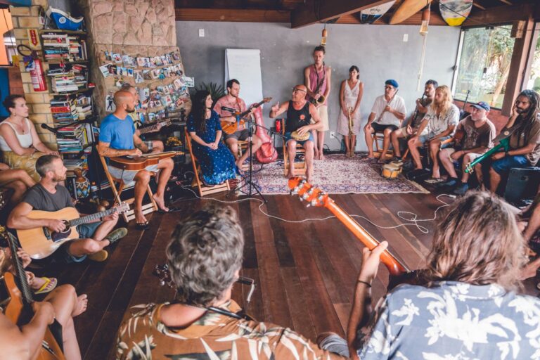 Encontro entre artistas da Ilha celebra a produção autoral em Floripa
