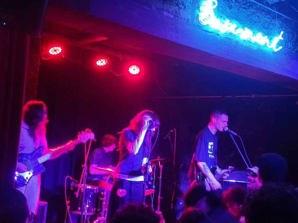 RESP/3X/NIKO e BELA E O OLMO DA BRUXA – NOITE HISTORICA NO BASEMENT  EM CURITIBA – 26 DE SETEMBRO. 2